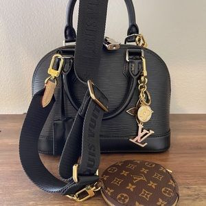 Louis Vuitton BANDOULIÈRE Strap